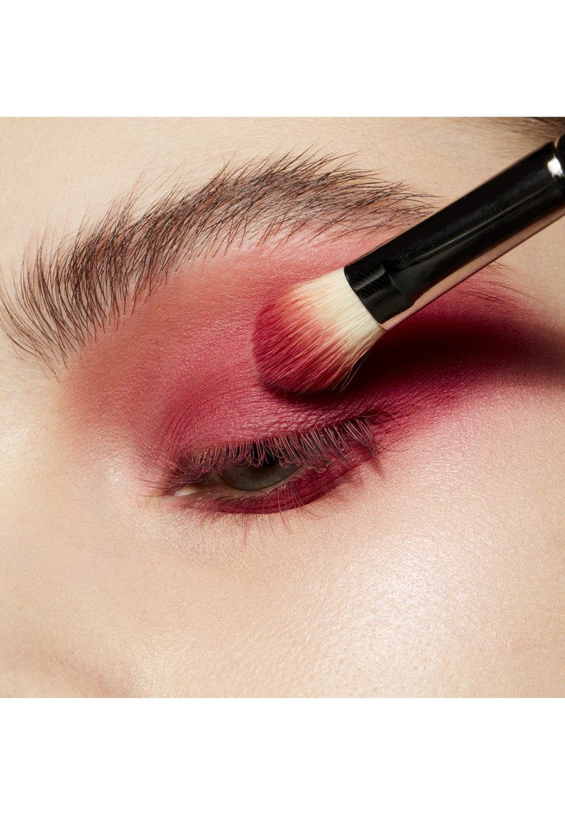 Damen Make-up | MAC POWDER KISS EYESHADOW SMALL EYESHADOW Lidschatten fall in love/pink - XB39569 Damen Make-up | MAC POWDER KISS EYESHADOW SMALL EYESHADOW Lidschatten fall in love/pink - XB39569