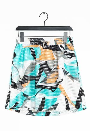 Mesh skort yang menampilkan pola abstrak dalam warna turquoise, hitam, abu-abu, dan oranye. Pinggang elastis dengan detail kait. Ringan dan bernapas.
