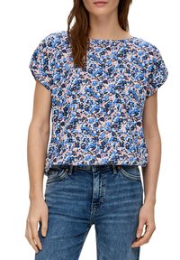 Bloemenblouse in blauw, roze en wit met korte dolmanmouwen. Gemaakt van lichtgewicht stof, met een losse pasvorm en ronde halslijn.
