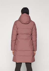 Patagonia JACKSON GLACIER PARKA - Pūkinis paltas - dulse mauve
