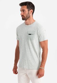 Ombre T-shirt imprimé - white light mint