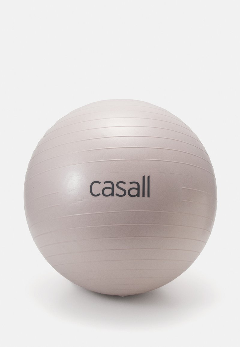 Telesna lopta u mat svijetlo ružičastoj boji s teksturiranim horizontalnim trakama, s vidljivim logotipom "casall" u tamnom ispisu.