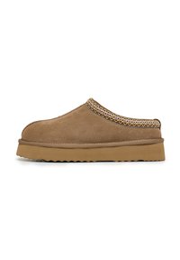 Unselected, taupe
