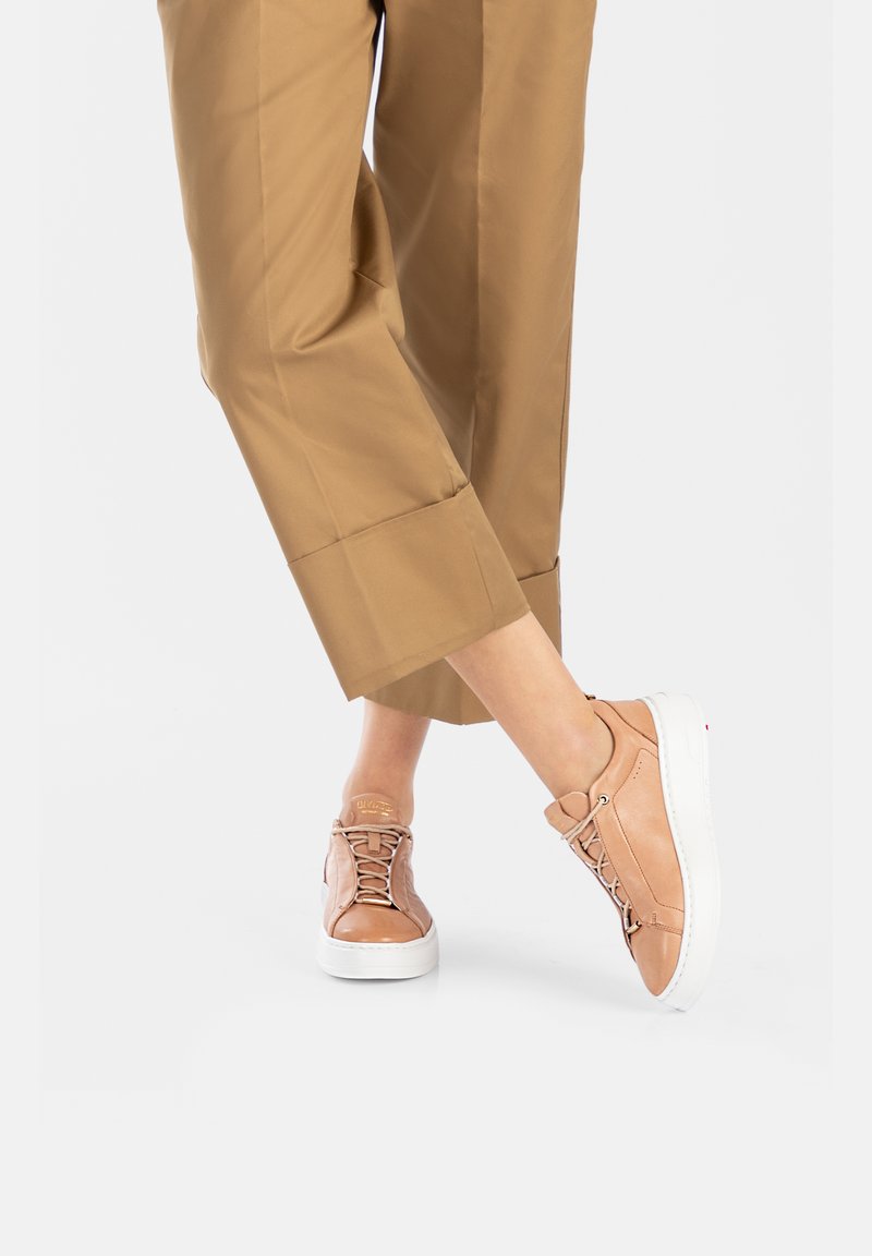 Lloyd HOCHWERTIGER SNEAKER - Trainers - braun