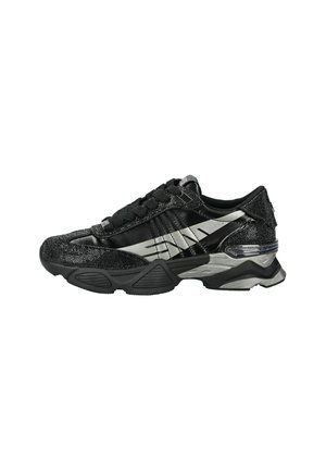 SETBACK R - Trainers - black