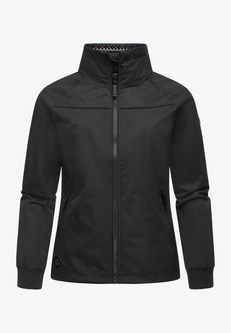 Juodas švarkas su aukštu apykakle, pilnu užtrauktuku priekyje ir dviem šoninėmis kišenėmis. Lygus audinys su banguotais rankogaliais ir raštuota vidine pamušalu.