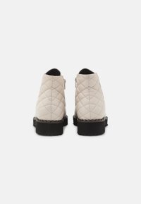 Anna Field LEATHER  - Botas clássicas de cano curto - off-white