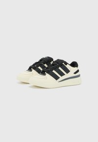 adidas Originals FORUM 2000UNISEX - Tenisky - off white/core black/grey six