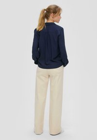 s.Oliver MIT V-AUSSCHNITT - Bluza - navy