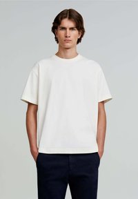 Scalpers SOLID - T-shirts basic - cream