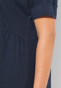 Ulla Popken DECORATIVE SEAM TEE - Jednoduché tričko - marine