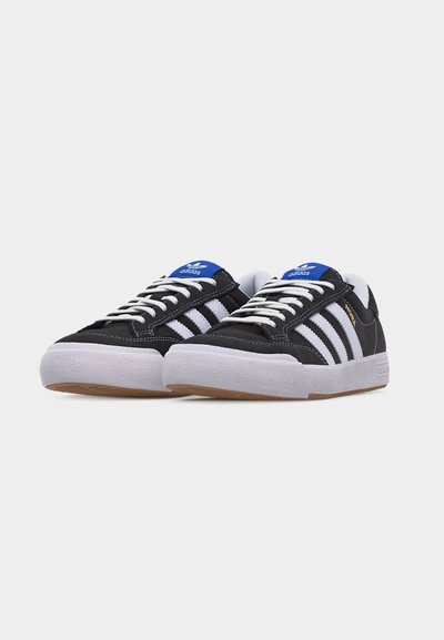 adidas gazelle silver green womens Texas A&M Adidas Barreda Decode Shoes