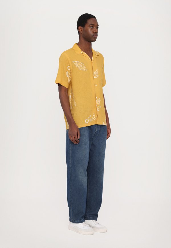 SHORT SLEEVED SHIRT - Shirt4