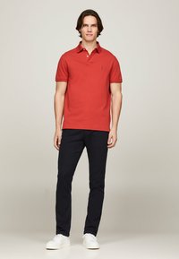 Tommy Hilfiger REGULAR - Poloshirt - terra red