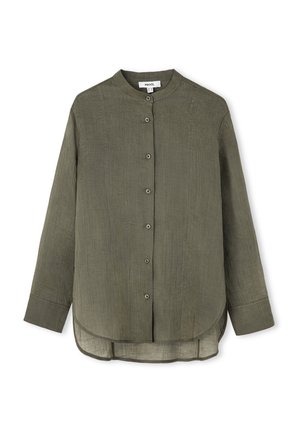 Chemise boutonnée vert olive avec col mandarin, manches longues, ourlet arrondi et tissu texturé. Présente six boutons à l'avant.