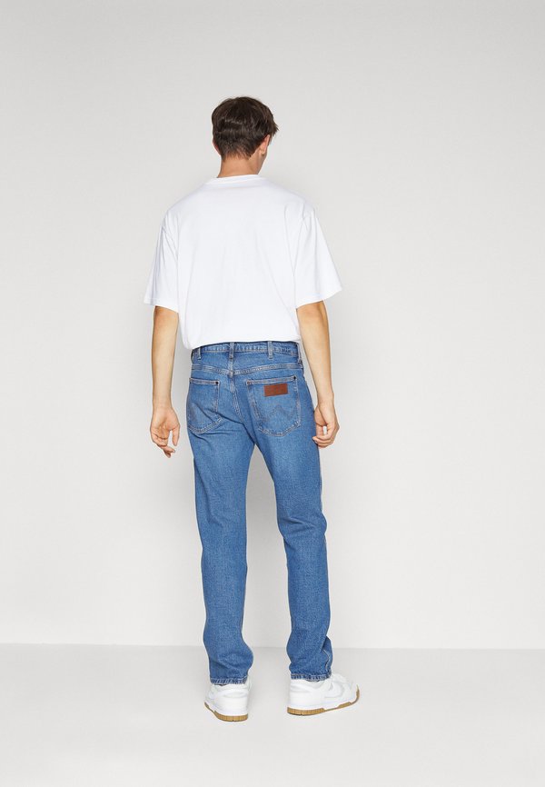 FRONTIER - Straight leg jeans - full house2