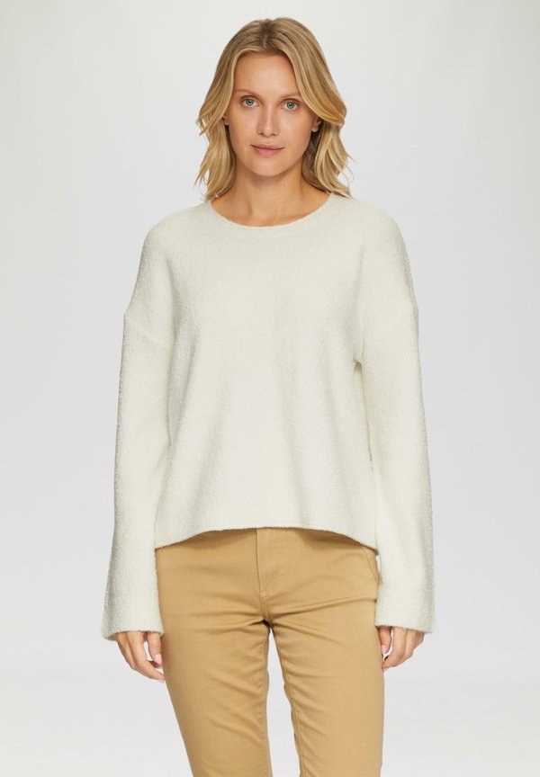 AUS BOUCLÉ - Strickpullover - creme