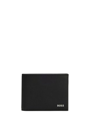 Portafoglio nero in pelle bifold con finitura testurizzata e piccolo logo argento "BOSS" nell'angolo in basso a destra.