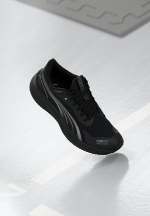 POUNCE LITE UNISEX - Trainingsschuh - black/white