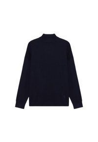 Maglione pullover blu navy con colletto alto, maniche lunghe e polsini a coste. Realizzato in morbido tessuto testurizzato. Presenta un design minimalista.