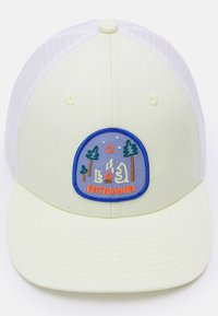 Patagonia TRUCKER HAT UNISEX - Boné - camp with friends/isla yellow