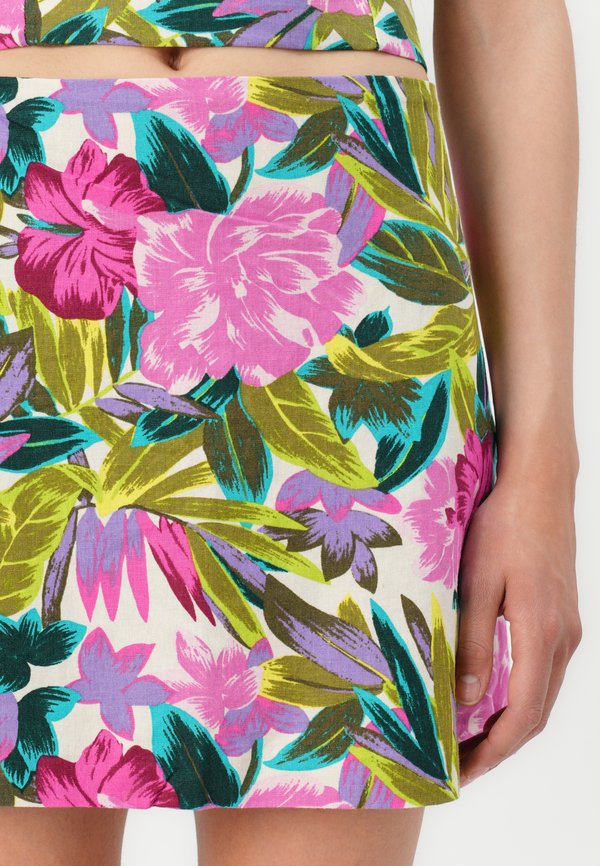 MINI SKORT - Mini skirt - leaf2