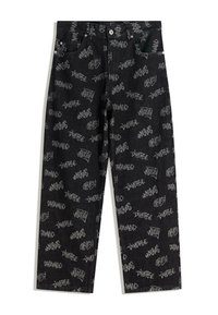 Črne kavbojke iz jeansa z grafitnim vzorcem v sivi barvi, z rahlo ohlapnim krojem, petimi žepi in zapiranjem na gumb.