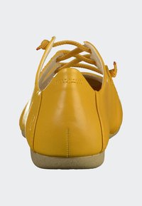 Josef Seibel Instappers - yellow