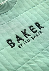 Baker by Ted Baker Treniņtērps - green