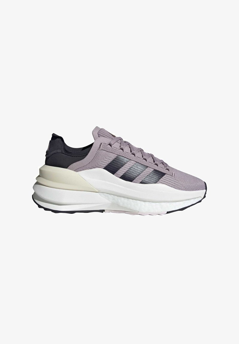 adidas Sportswear AVRYN - Baskets basses - preloved fig aurora black almost pink