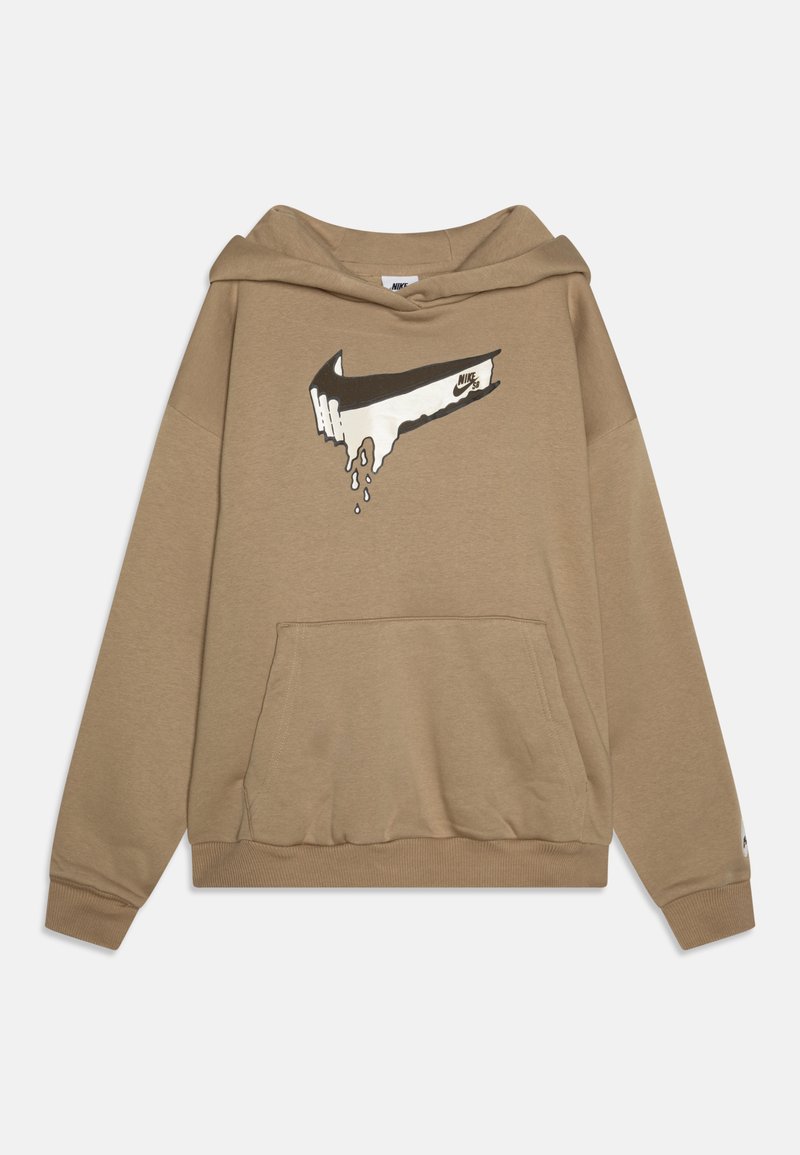 Smeđa dukserica s kapuljačom od pamuka. Ima veliki bijelo-crni Nike logo s efektom kapljanja. Uključuje prednji džep.