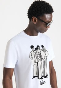 Antony Morato REGULAR FIT T-SHIRT - Camiseta estampada - white