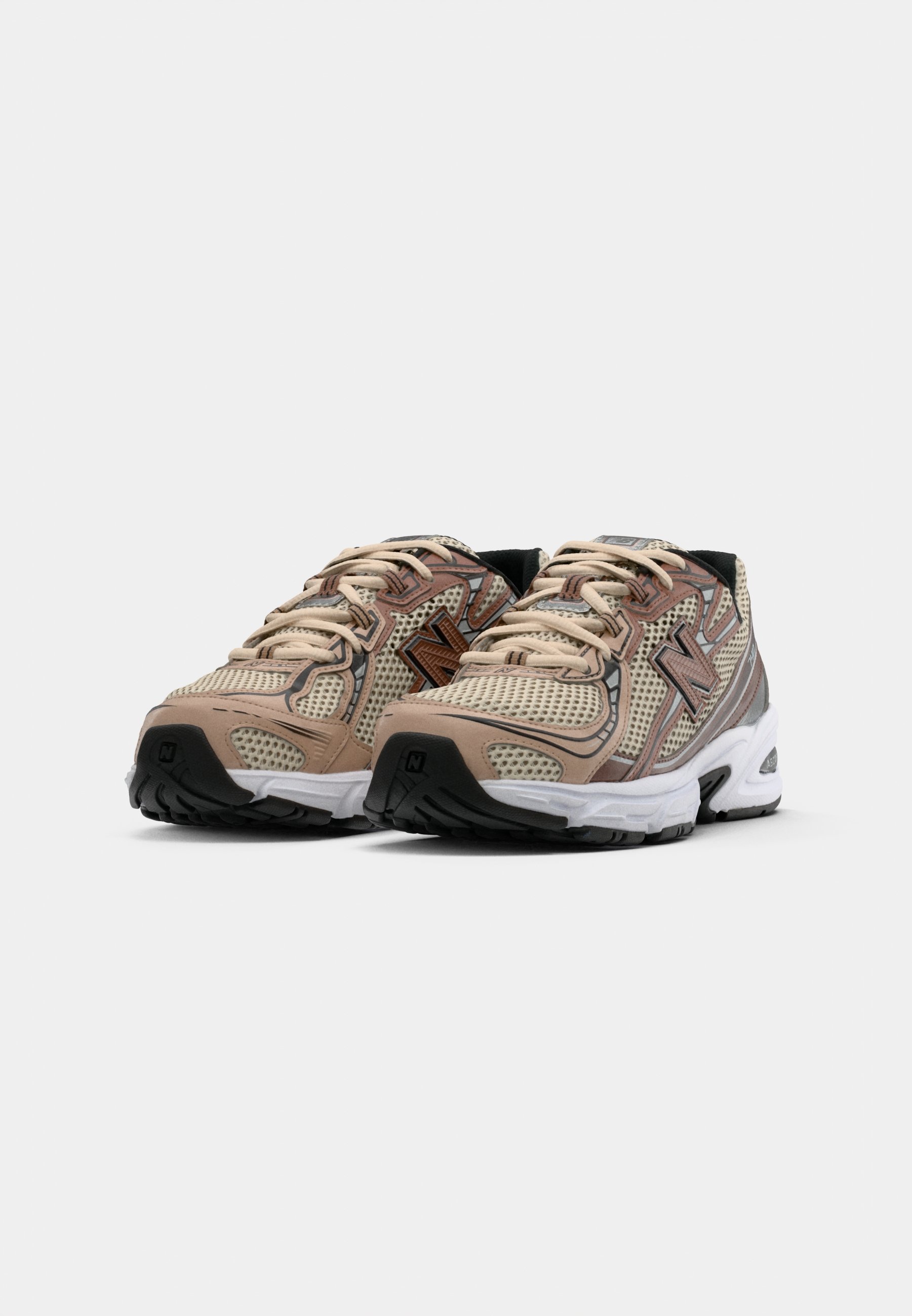 New Balance U740 UNISEX - Sneakers low - beige/bej - Zalando.ro