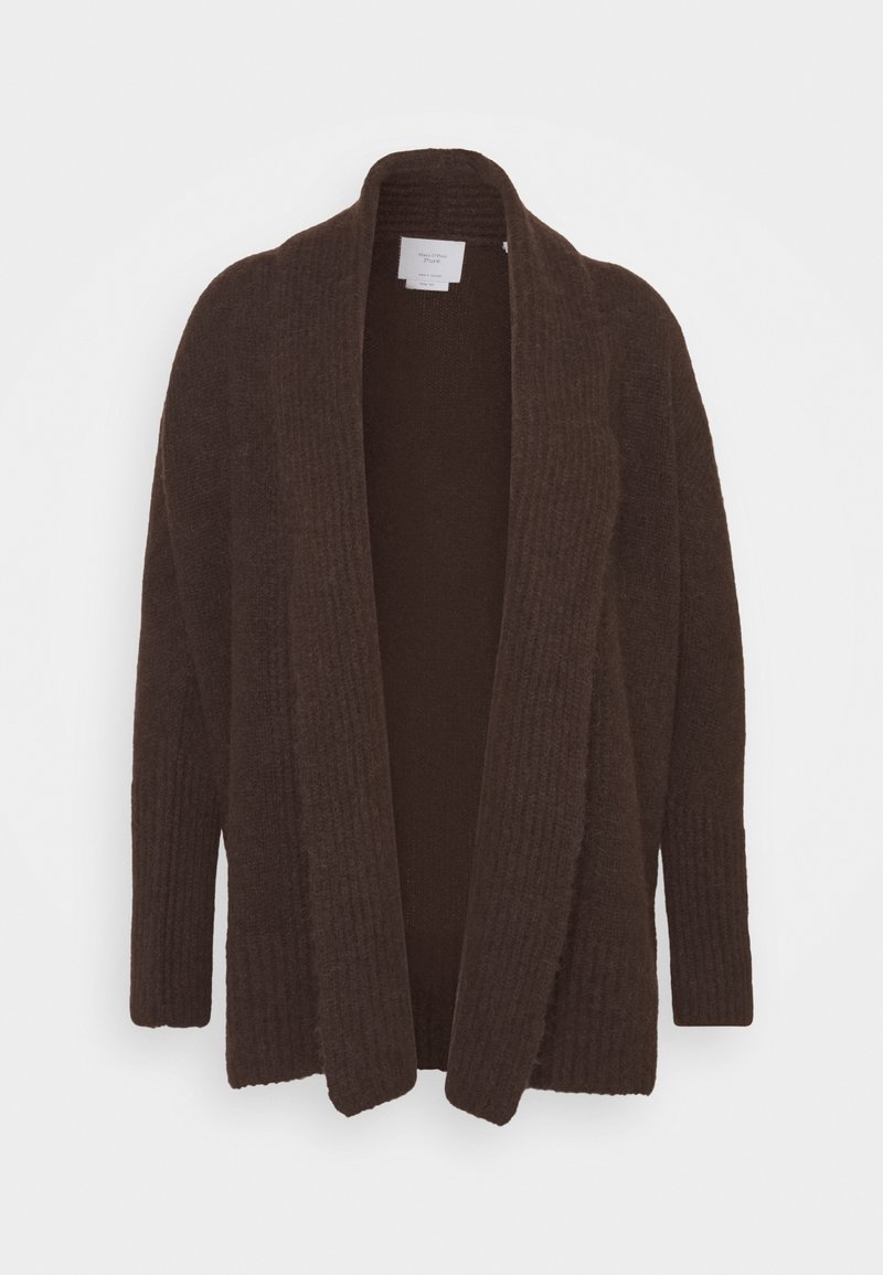 Cardigan en tricot marron avec un col châle, à front ouvert et texture côtelée sur les manches et l'ourlet. Matériau doux, coupe décontractée.