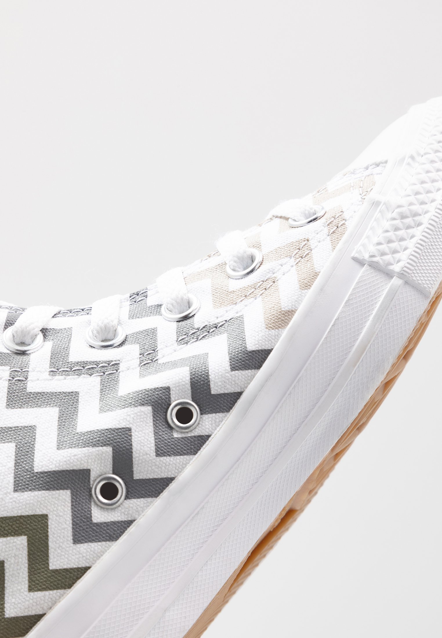 converse chevron converse chevron