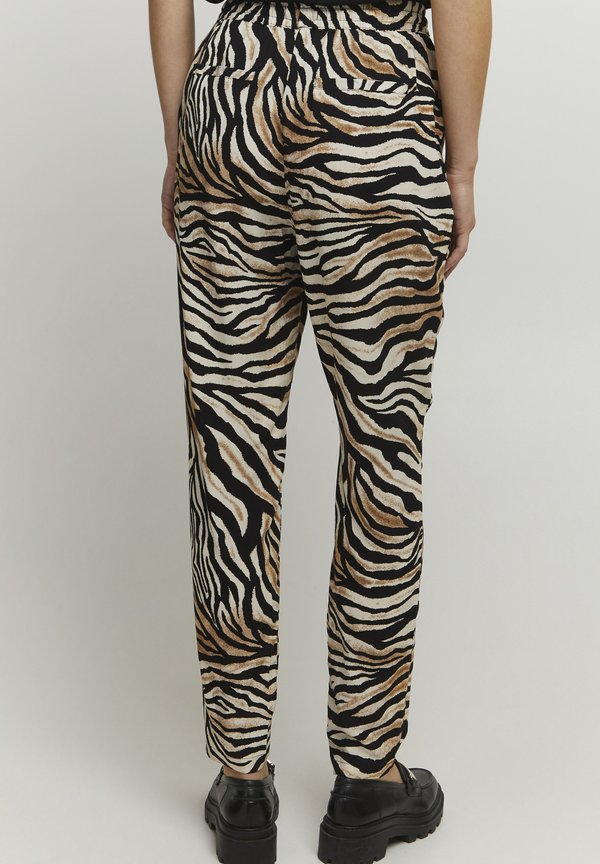 BYMmjoella - Trousers - cement mix2