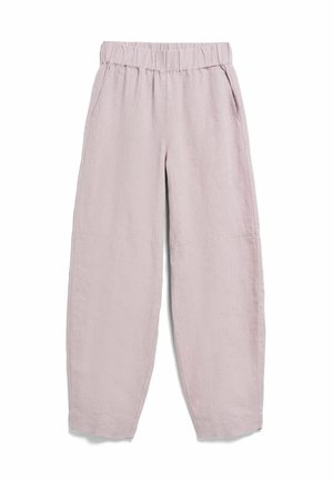 Hellrosa locker sitzende Hose mit elastischem Bund und seitlichen Taschen, aus strukturiertem Stoff, flach auf weißem Hintergrund liegend dargestellt.