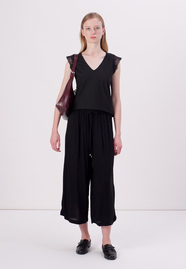 VITRAV V NECK - Basic T-shirt3