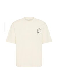 Cremefarvet bomulds t-shirt med korte ærmer, rund hals og et trykt design af et får på venstre brystområde.