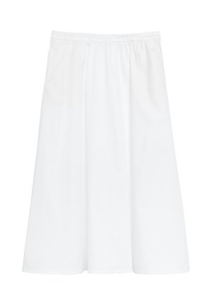 Biała spódnica w linii A z elastycznym pasem, do kolan, wykonana z gładkiej tkaniny, prezentowana na jednolitym tle.