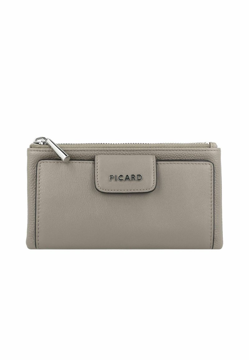 Portafoglio in pelle taupe con una texture liscia, dotato di una cerniera color argento e di una chiusura a scatto. Logo impresso sul davanti. Forma rettangolare.
