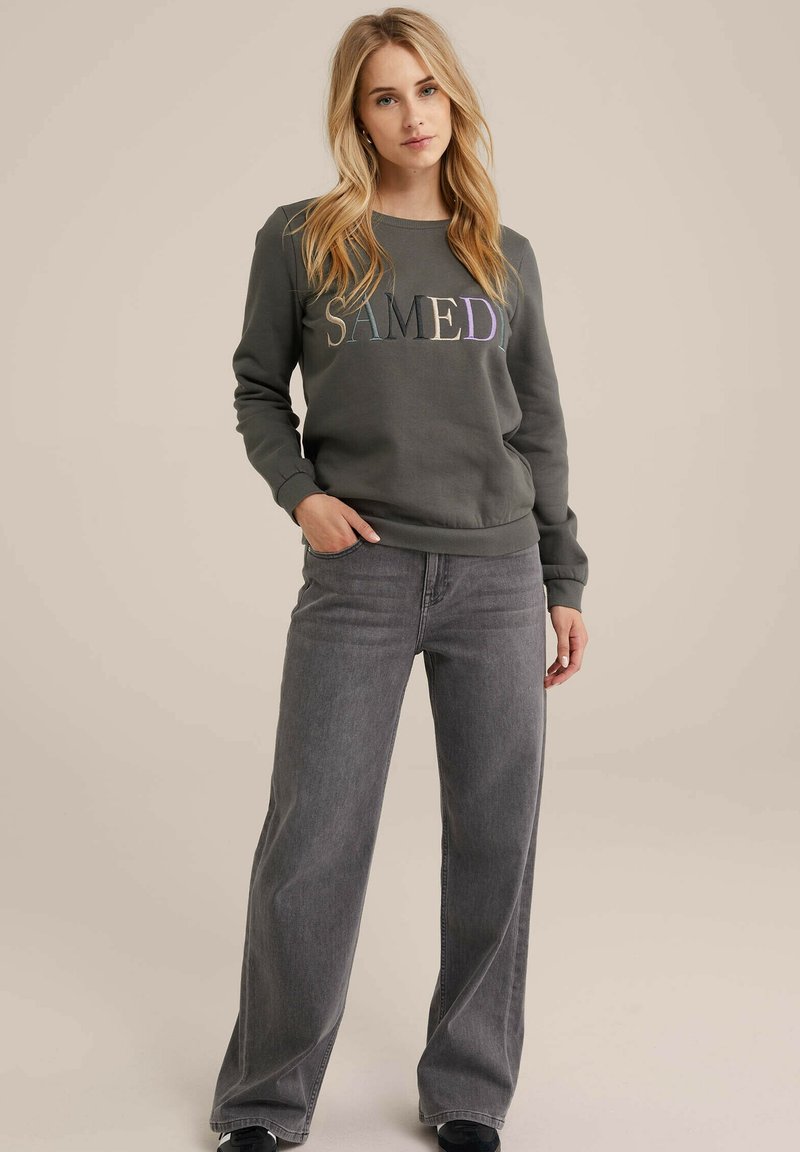 WE Fashion Sweater groen