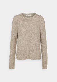 Maglione beige lavorato a maglia con scollo rotondo, maniche lunghe e motivo testurizzato. Materiale morbido con tonalità beige variabili.