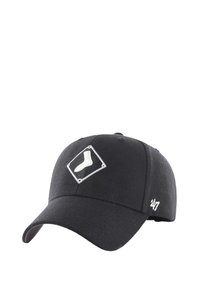 Schwarze Baseballmütze mit einem weißen Socken-Logo auf einem Diamant-Patch, veredelt mit gestickten Akzenten und einem gebogenen Schild.