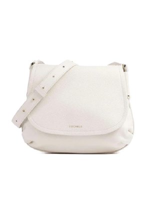 Borsa a tracolla in pelle bianca con tracolla regolabile e chiusura con patta, piccolo logo dorato del marchio al centro sul davanti.