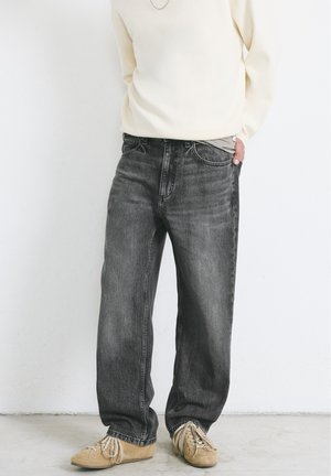 PULL&BEAR, BAGGY - JEANS - Jean coupe décontractée - grey denim