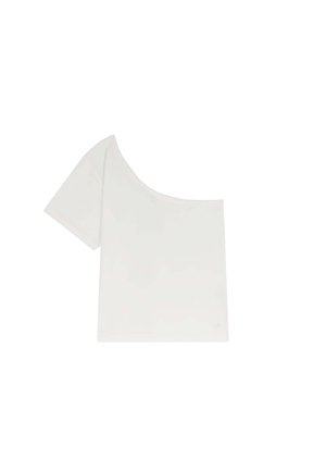 Haut blanc à une épaule avec une manches courte. Tissu doux avec une texture lisse. Design simple et moderne sans motifs ni embellissements.
