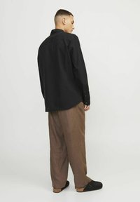 Jack & Jones JJESUMMER LINEN MIX SHIRT - Skjorter - black