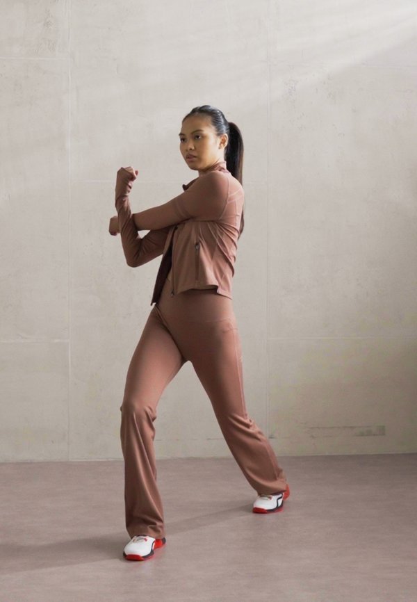 FIGURE ZIP JACKET - Training jacket - nutmeg2