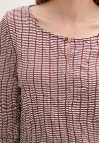 TOM TAILOR IN KNITTEROPTIK - Langarmshirt - contemporary red check